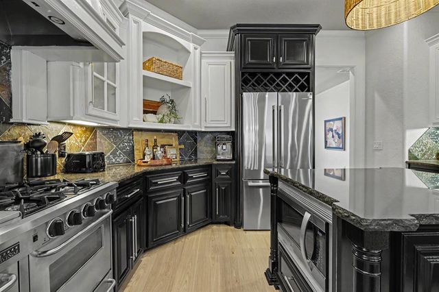 17104 Hawks Ridge Lane, Edmond, OK 73012