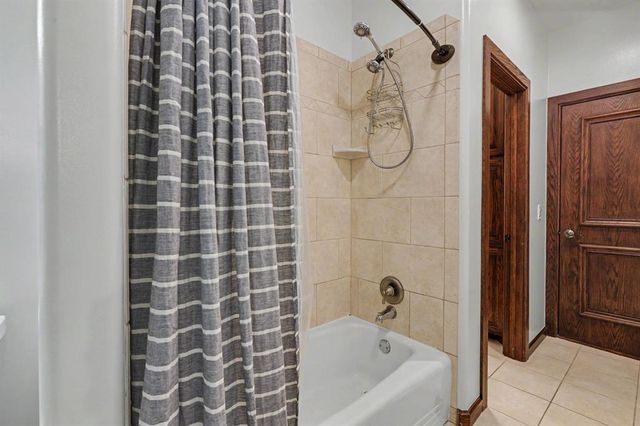 17104 Hawks Ridge Lane, Edmond, OK 73012