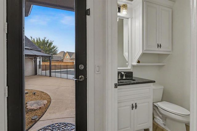 17104 Hawks Ridge Lane, Edmond, OK 73012
