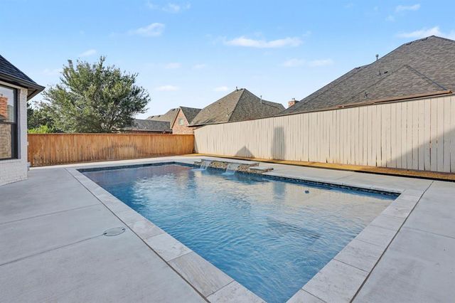 17104 Hawks Ridge Lane, Edmond, OK 73012