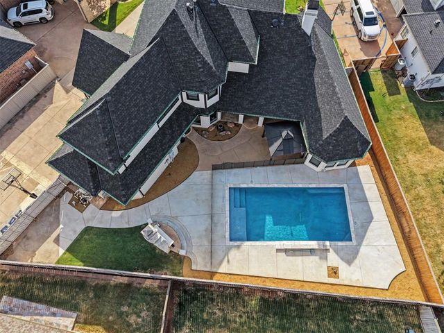 17104 Hawks Ridge Lane, Edmond, OK 73012