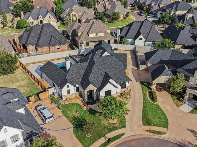 17104 Hawks Ridge Lane, Edmond, OK 73012