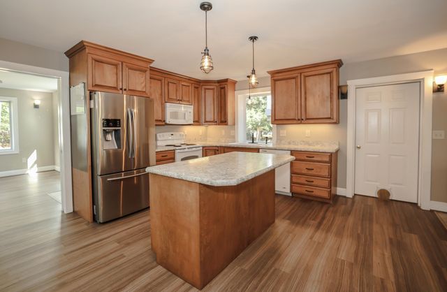35 Glen Echo Road, Gilmanton, NH 03837