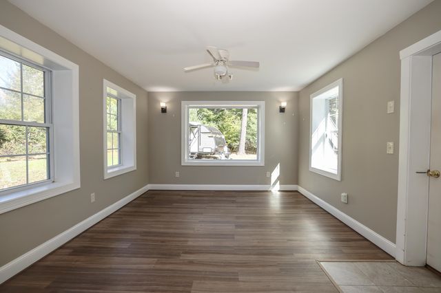 35 Glen Echo Road, Gilmanton, NH 03837
