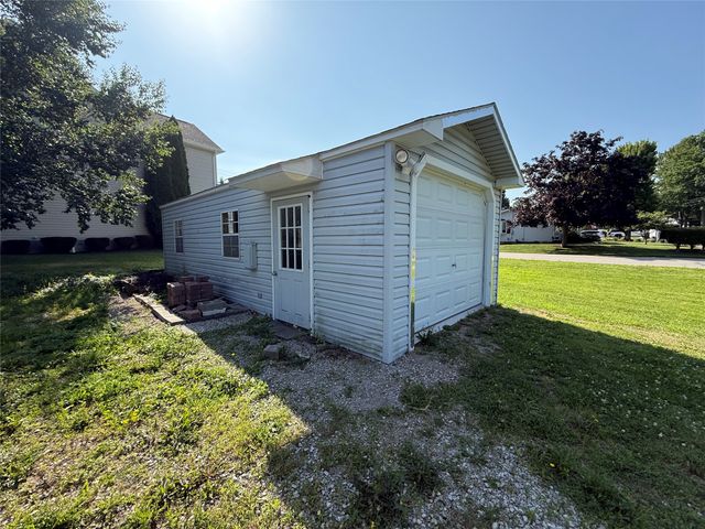 3519 HAMPSHIRE Road, Erie, PA 16506