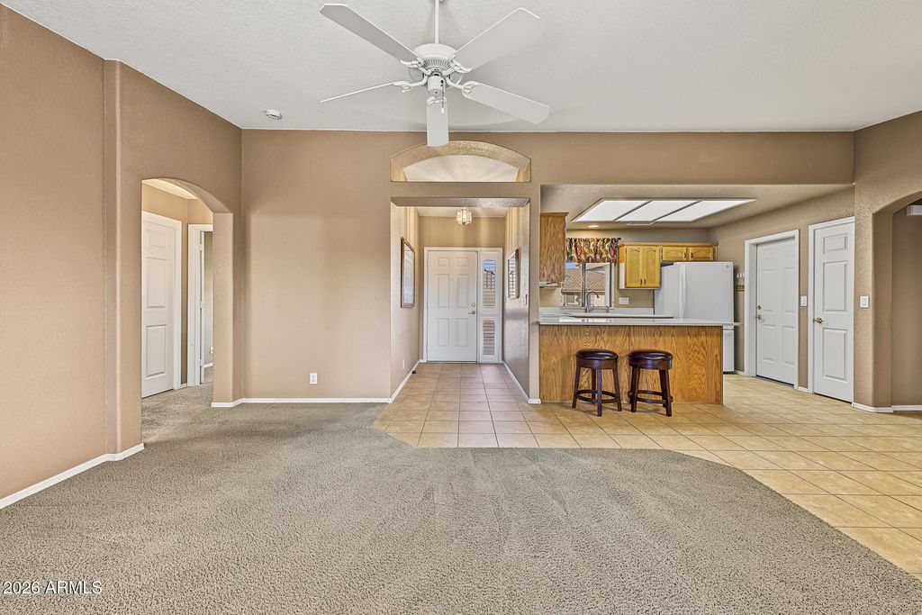 2266 S OLIVEWOOD --, Mesa, AZ 85209 — photo 2