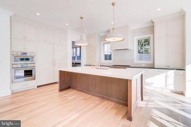 4422 WALSH ST, Chevy Chase, MD 20815