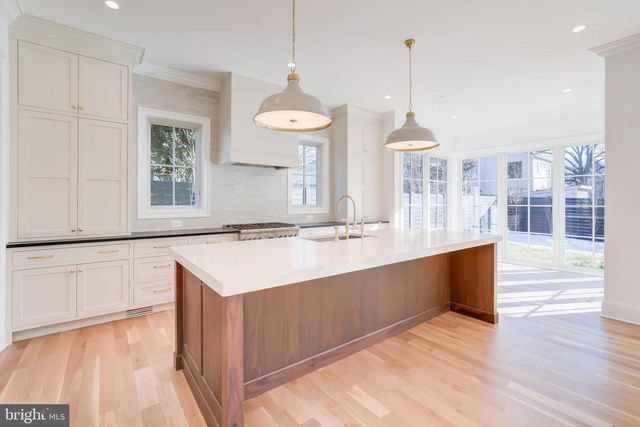 4422 WALSH ST, Chevy Chase, MD 20815