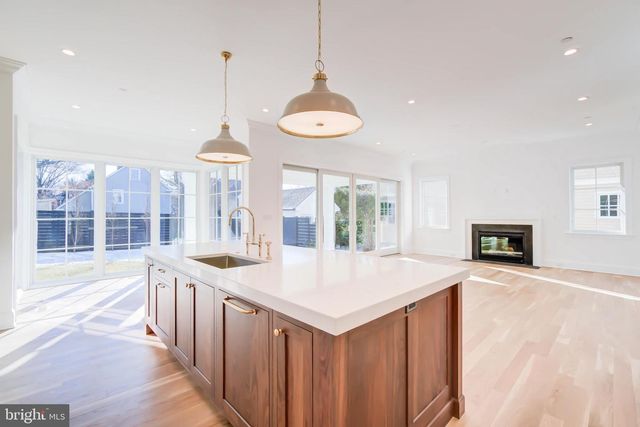 4422 WALSH ST, Chevy Chase, MD 20815