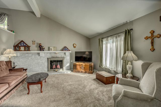 1583 Basswood Court, Florence, KY 41042