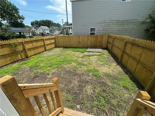 1301 Centre AVE, Portsmouth, VA 23704