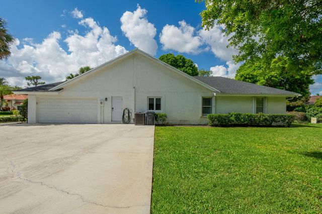 15575 Woodmar Court, Wellington, FL 33414