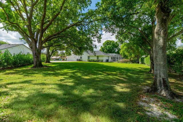 15575 Woodmar Court, Wellington, FL 33414