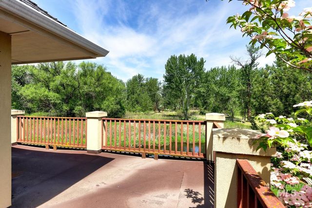 536 W Bogus View Dr, Eagle, ID 83616