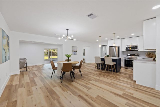 2928 FOREST CIRCLE, Seffner, FL 33584