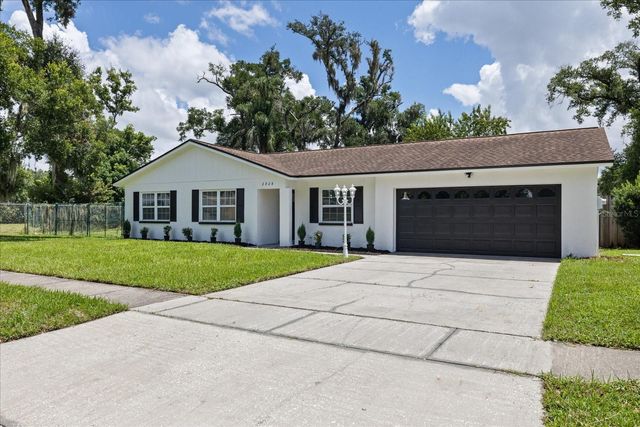 2928 FOREST CIRCLE, Seffner, FL 33584