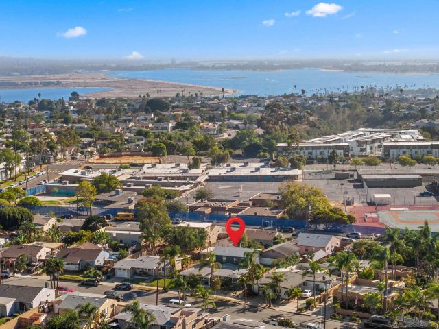 3544 Tomahawk Lane, San Diego, CA 92117