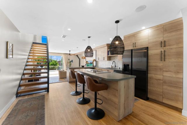 3544 Tomahawk Lane, San Diego, CA 92117