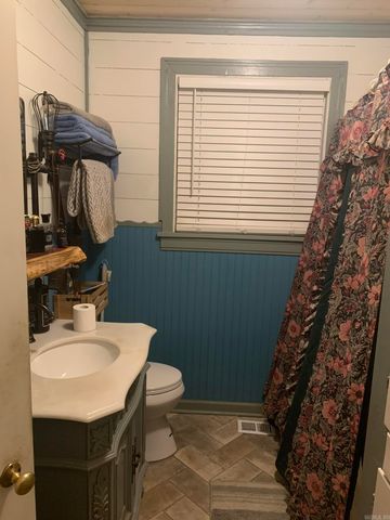 927 Leonard St., Camden, AR 71701