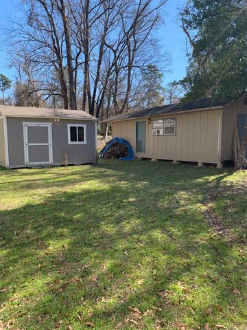 927 Leonard St., Camden, AR 71701