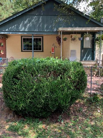 927 Leonard St., Camden, AR 71701