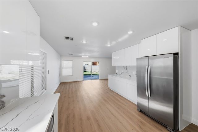 8608 Hidden Pines Avenue, Las Vegas, NV 89143