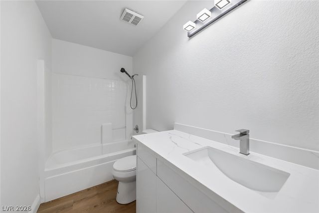 8608 Hidden Pines Avenue, Las Vegas, NV 89143