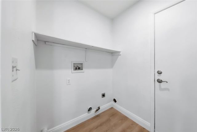 8608 Hidden Pines Avenue, Las Vegas, NV 89143