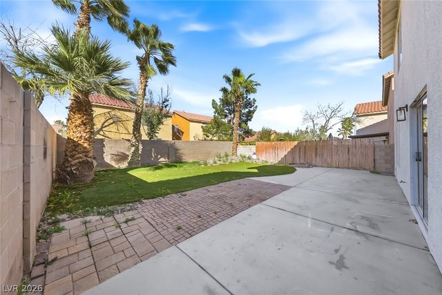 8608 Hidden Pines Avenue, Las Vegas, NV 89143