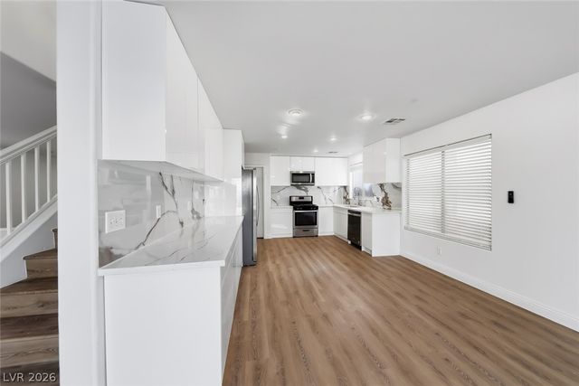 8608 Hidden Pines Avenue, Las Vegas, NV 89143