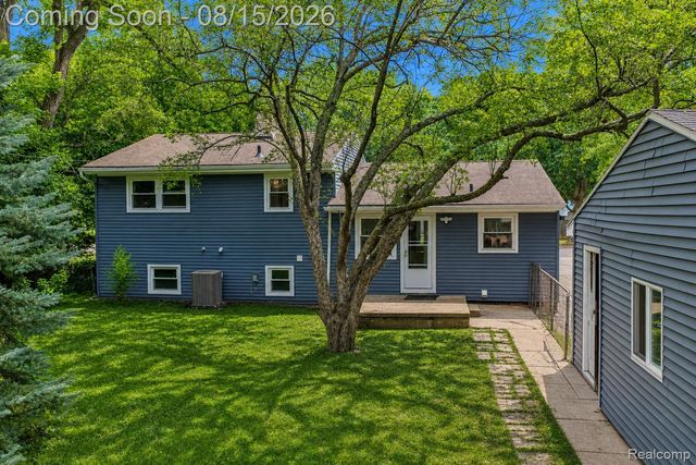 1421 Cedarhill Drive, East Lansing, MI 48823