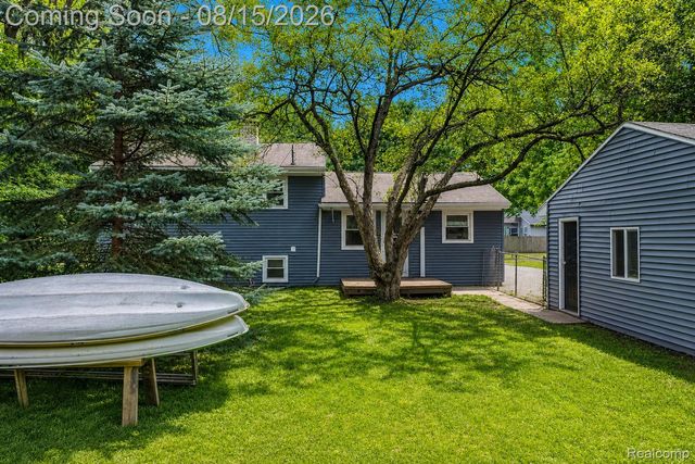1421 Cedarhill Drive, East Lansing, MI 48823