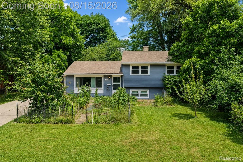 1421 Cedarhill Drive, East Lansing, MI 48823