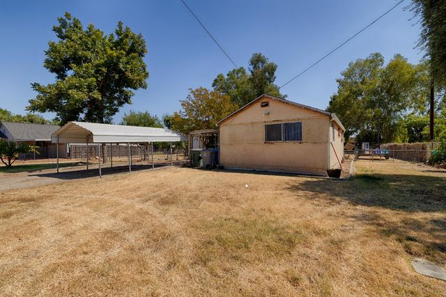 5057 Canal St, Olivehurst, CA 95961