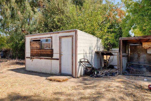 5057 Canal St, Olivehurst, CA 95961