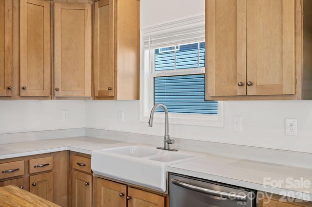 127 Bellamy Road, Asheville, NC 28806