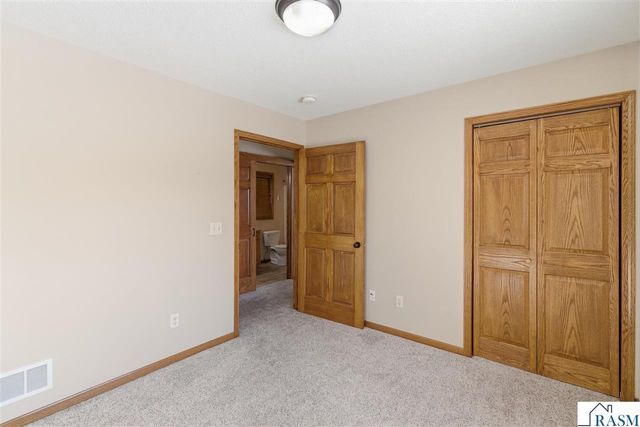 116 Nicklaus Path, Mankato, MN 56001