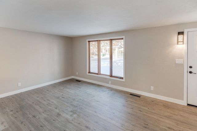 6169 Donald Street, Baxter, MN 56425