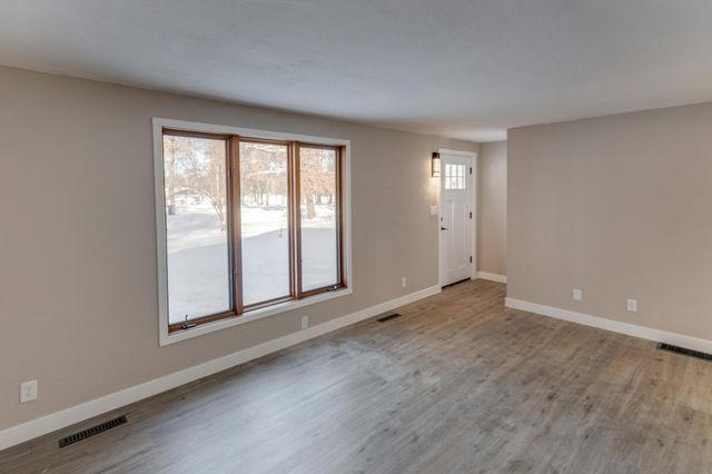 6169 Donald Street, Baxter, MN 56425