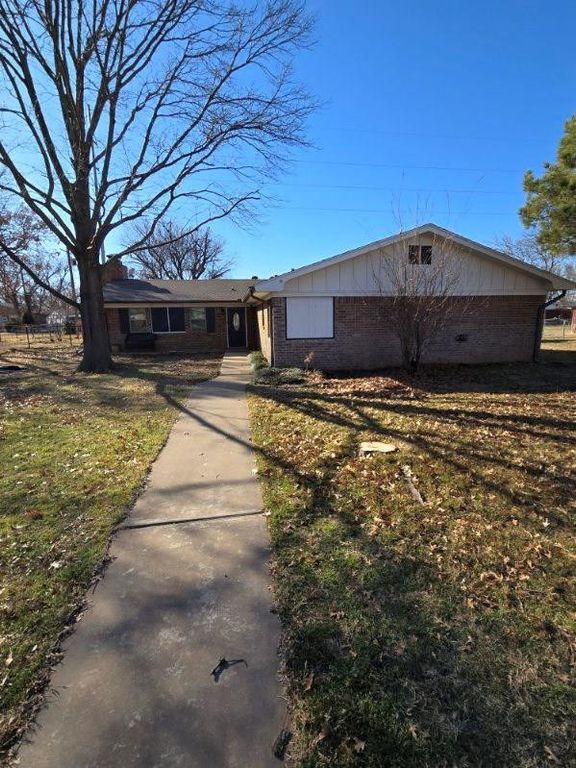 Image 1 of property listing at 119 N Penny Lane, Winters, TX 79567