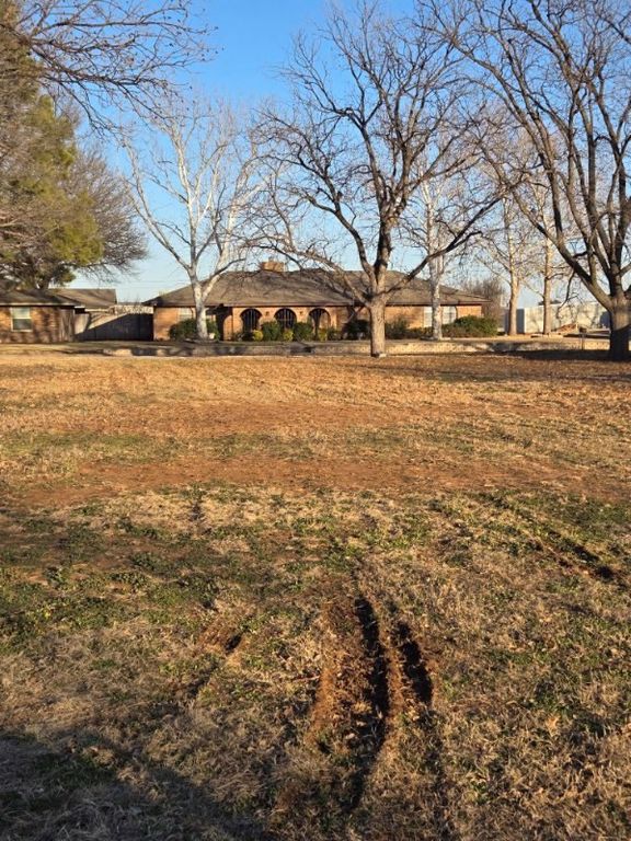Image 18 of property listing at 119 N Penny Lane, Winters, TX 79567