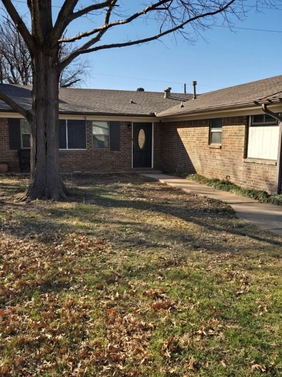 Image 19 of property listing at 119 N Penny Lane, Winters, TX 79567