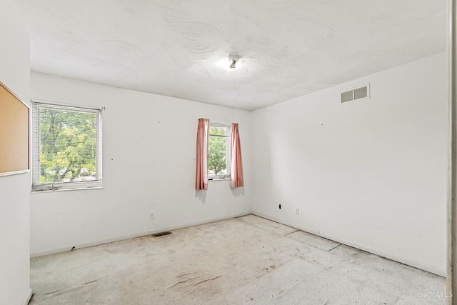 1482 Waycross Road, Forest Park, OH 45240