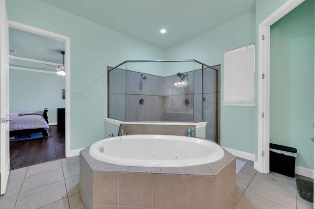 415 Breezeway Court, Cedar Hill, TX 75104