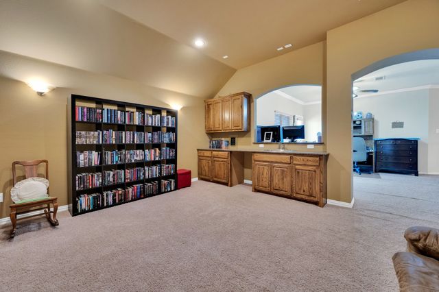 415 Breezeway Court, Cedar Hill, TX 75104