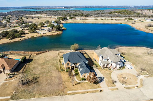 415 Breezeway Court, Cedar Hill, TX 75104