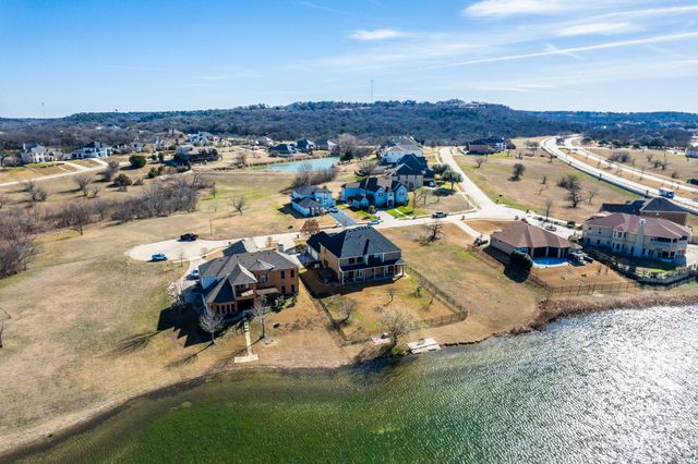 415 Breezeway Court, Cedar Hill, TX 75104