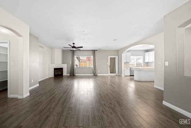 11102 Vista Del Rancho Drive, Bakersfield, CA 93311