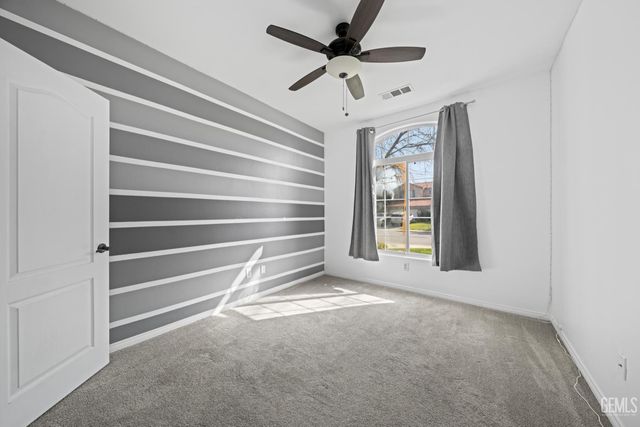 11102 Vista Del Rancho Drive, Bakersfield, CA 93311