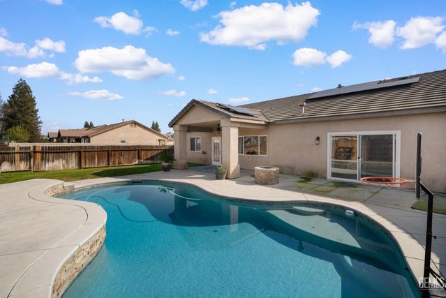 11102 Vista Del Rancho Drive, Bakersfield, CA 93311